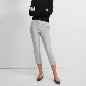 NWT Theory Easy Capri - Size 4‎
